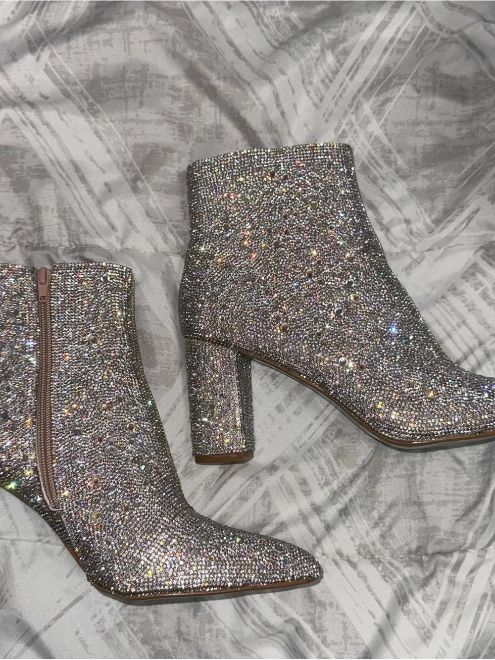Betsey Johnson Cady Silver